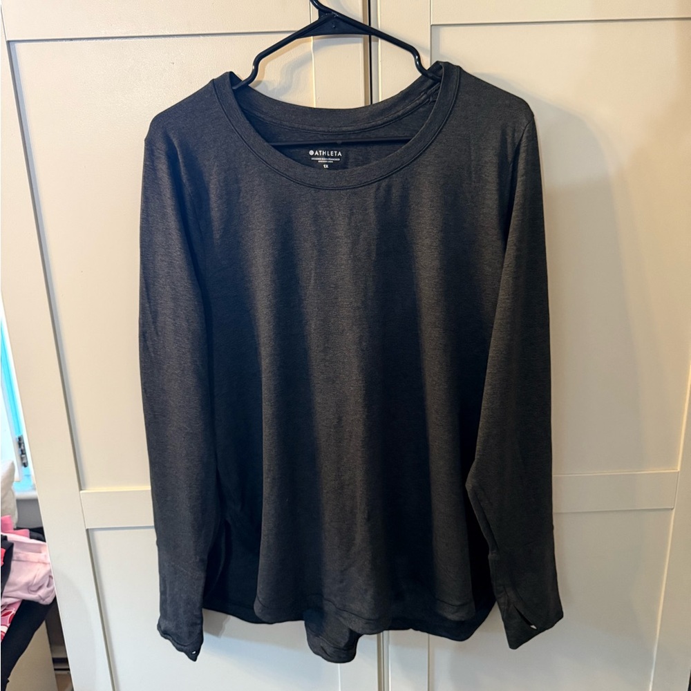 Athleta long sleeve top
